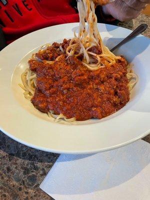 Linguine with meat sauce