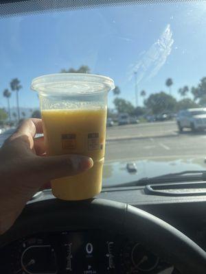 Supposedly medium Mango pineapple smoothie