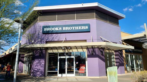 D' Front of store is purple  at Brooks Brothers Chandler  Thursday March 16, 2023