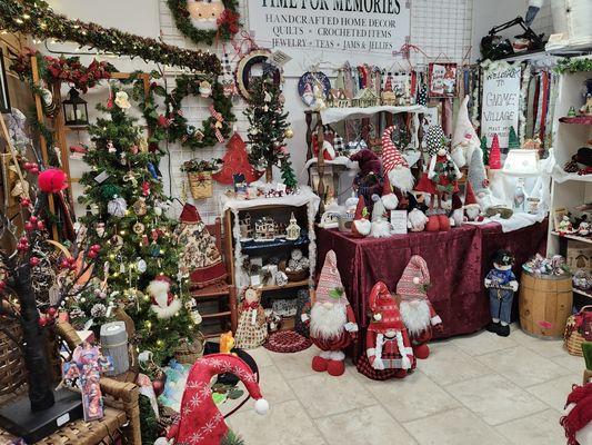 Time for Memories year round Christmas shop