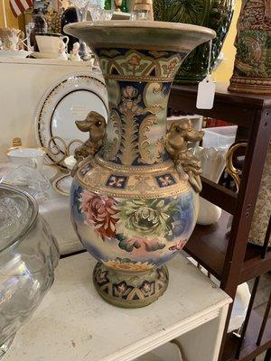 BEAUTIFUL LARGE ASIAN VASE