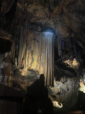 Majestic Caverns