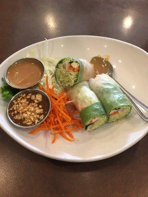 Fresh salad rolls