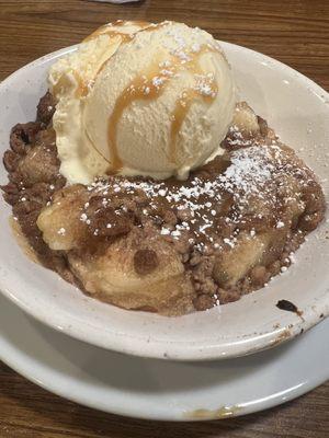 Caramel apple Oven-Baked Caramel Apple Pie Crisp