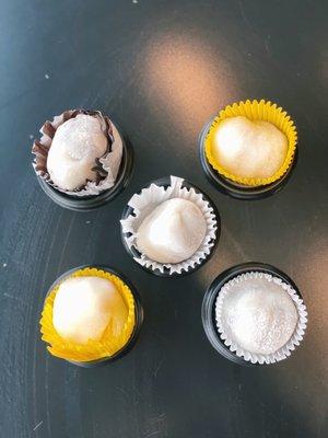 California Mochi {mango mousse // pineapple // oreo // red bean // tiramisu}