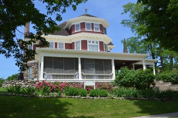 Brechet Inn B&B Glencoe, MN Lodging and Hospitality photo by Angie - 2016