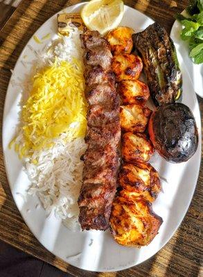 Combo luleh and chicken kabob plate