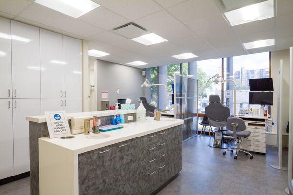 The clinic area with the hygiene station.