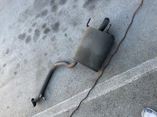 Old GS 350 exhaust - other side