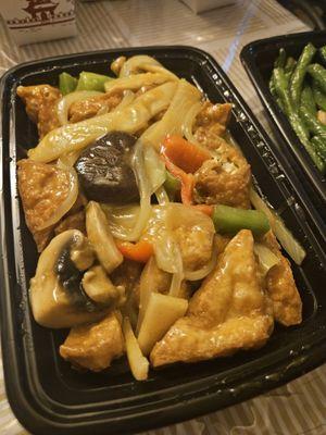 Curry coconut tofu with mixed vegetables