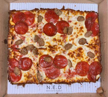 Square Pizza with Pepperoni and Italian Sausage