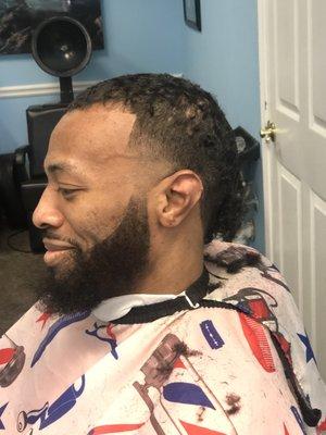 Bald taper an beard edge up