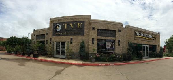 The outside of TVE (Tran Vitality Essentials) and Yen Dentistry.