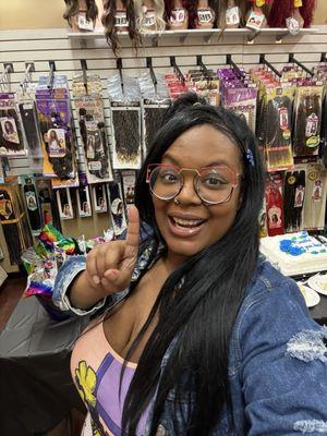 Hello, my name is Nichole. I am the owner of Soulful Strands beauty supply here in the lovely city of Corvallis Oregon.