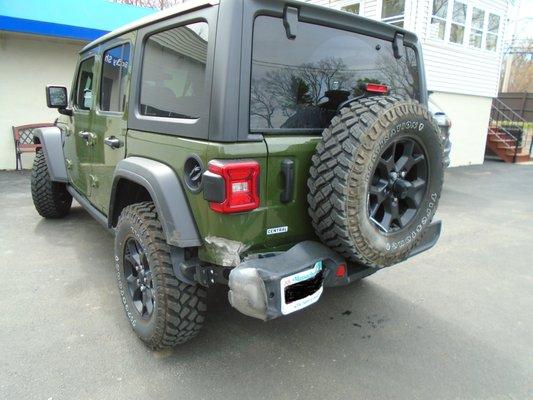 2021 Jeep Wrangler Spun out & hit guard rail