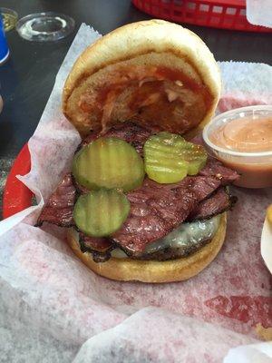 Pastrami burger