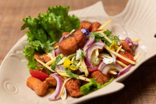 Crispy Salmon Mango Salad