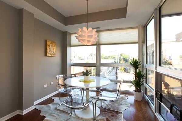 Lincoln Park Condo dining area AFTER staging (2014).