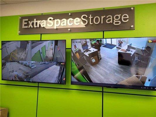 Security Screens - Extra Space Storage at 7890 Beechmont Ave, Cincinnati, OH 45255