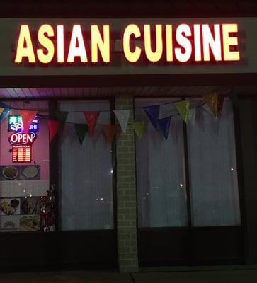 Asian Cuisine restaurant in Weis Plaza