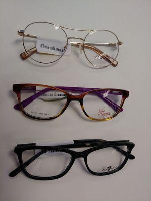 Frames that I picked. They had a really nice, fashionable selection!