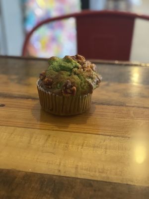 Pistachio muffin