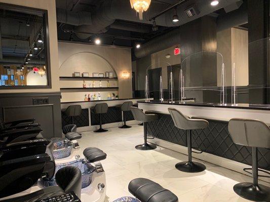 Chic South Nail Bar - Vanderbilt area.