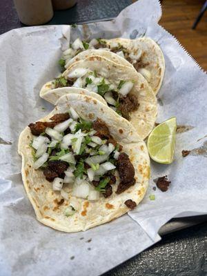 Al pastor, barbacoa tacos