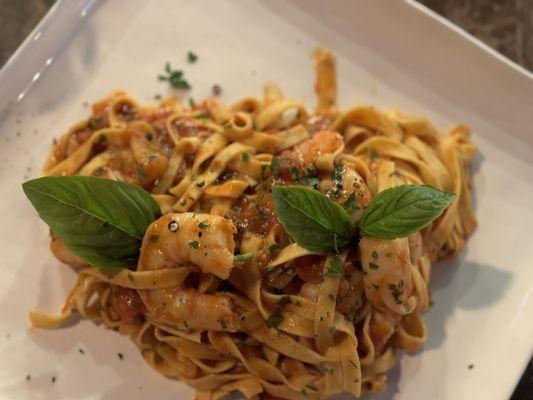 Shrimp fettuccine Alfredo