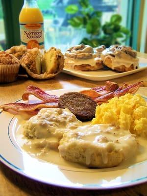 Scrambled eggs, bacon, sausage, biscuits & gravy and freshly baked morning pastries.