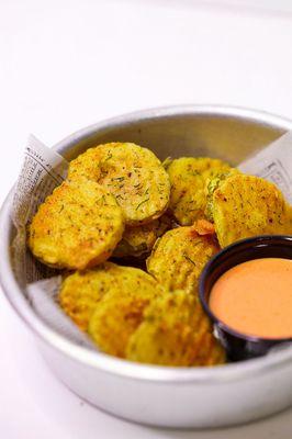 Fried Pickles w/ Zinger Sauce