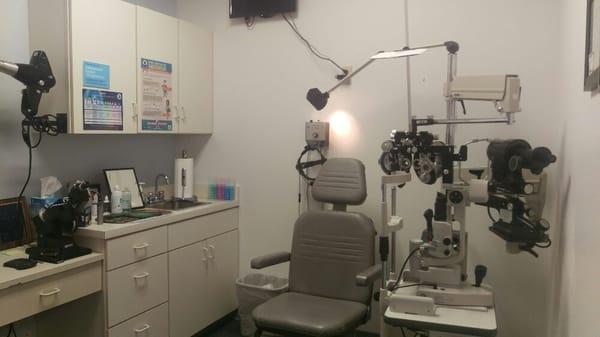 Clean and organized exam room.