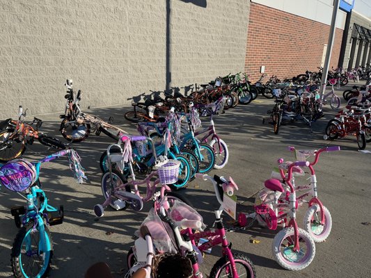 With all of these bicycles at Walmart, it's a shame that kids don't play outside.