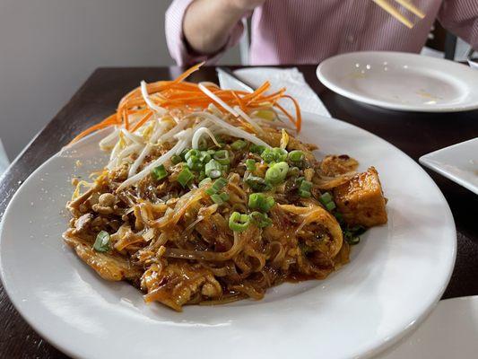 PAD THAI LUNCH