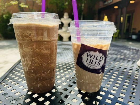 Blended ice mocha and iced vanilla chai