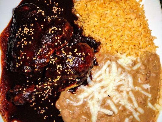 Chicken mole plate