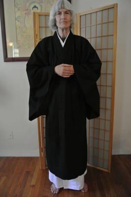 lay meditation robe