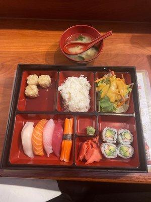 Lunchtime Sushi Box