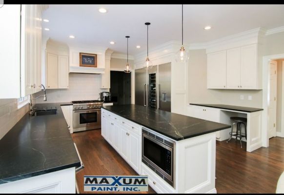 Maxum paint inc