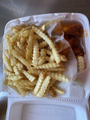 6 pc Wings Meal with fries