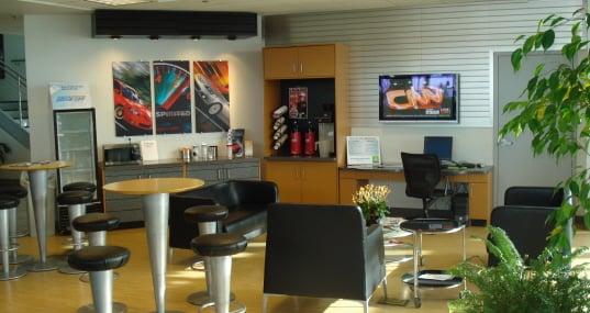 Customer lounge with free wi-fi