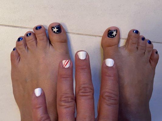 4th of July mani-pedi