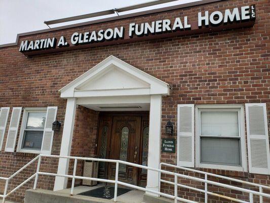 Lloyd Funeral Home