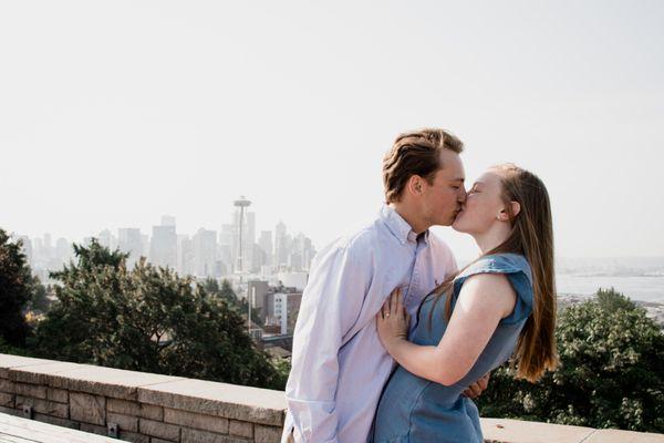 Engagement Photography | Kerry Park | Queen Anne, Seattle, WA