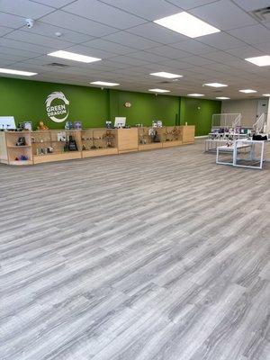 Green Dragon Cannabis Dispensary in Crystal River FL interior