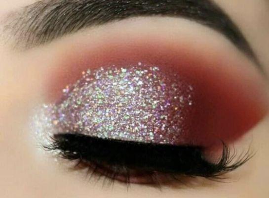 Eye makeup