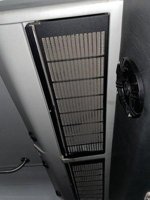 The vents in the back of the bus.