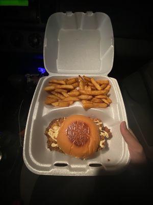 "The chick" sandwich w/ Fries