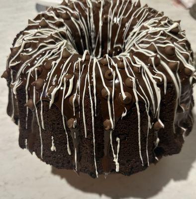 Chocolate chip pound cake