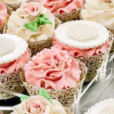 Custom elegant cupcakes | The Cake House Smithfield